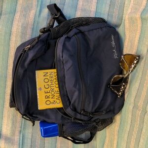 Rick Steves Classic Civita Daypack, Navy